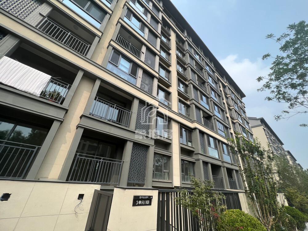 万科翡翠西湖4号楼6层2单元602号