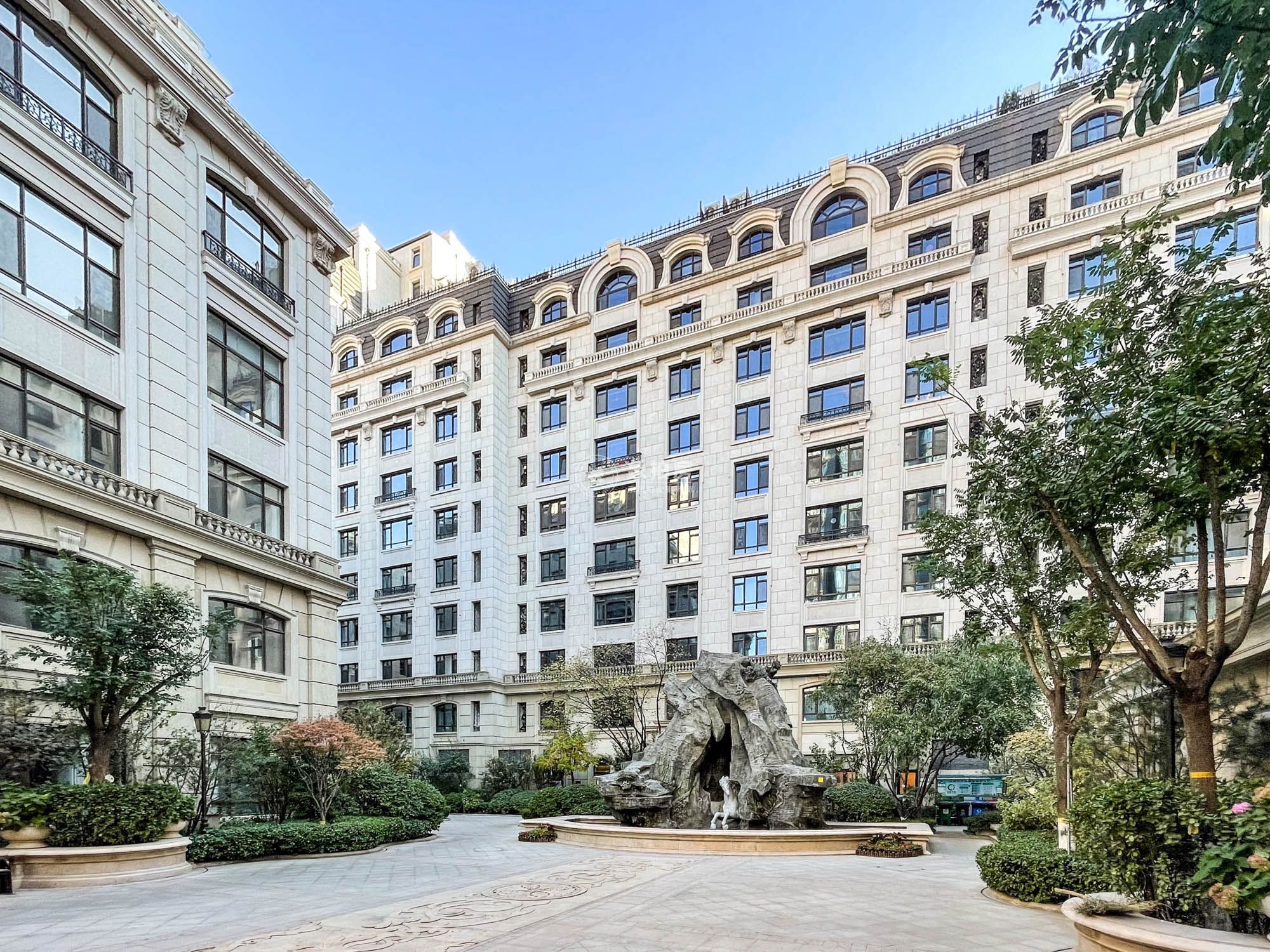 中海枫丹公馆5号楼1-7层101号