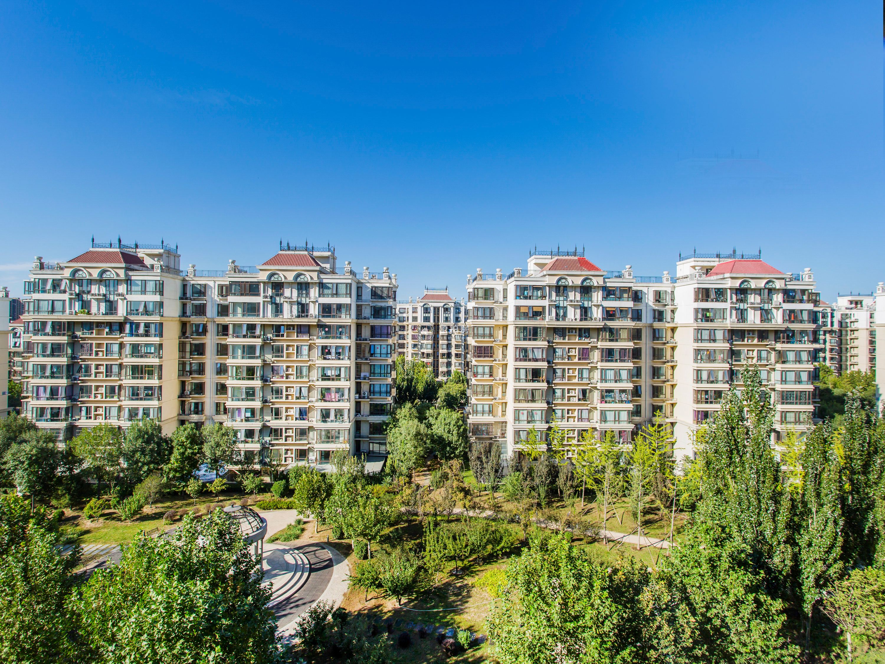 珠江拉维小镇25号楼1层2单元104号