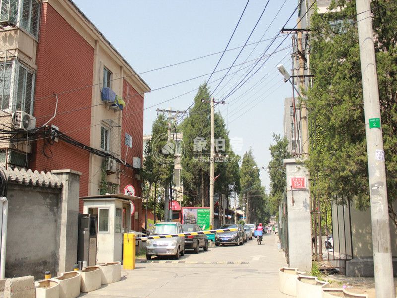 沙滩后街55号院4号楼3层2单元8号