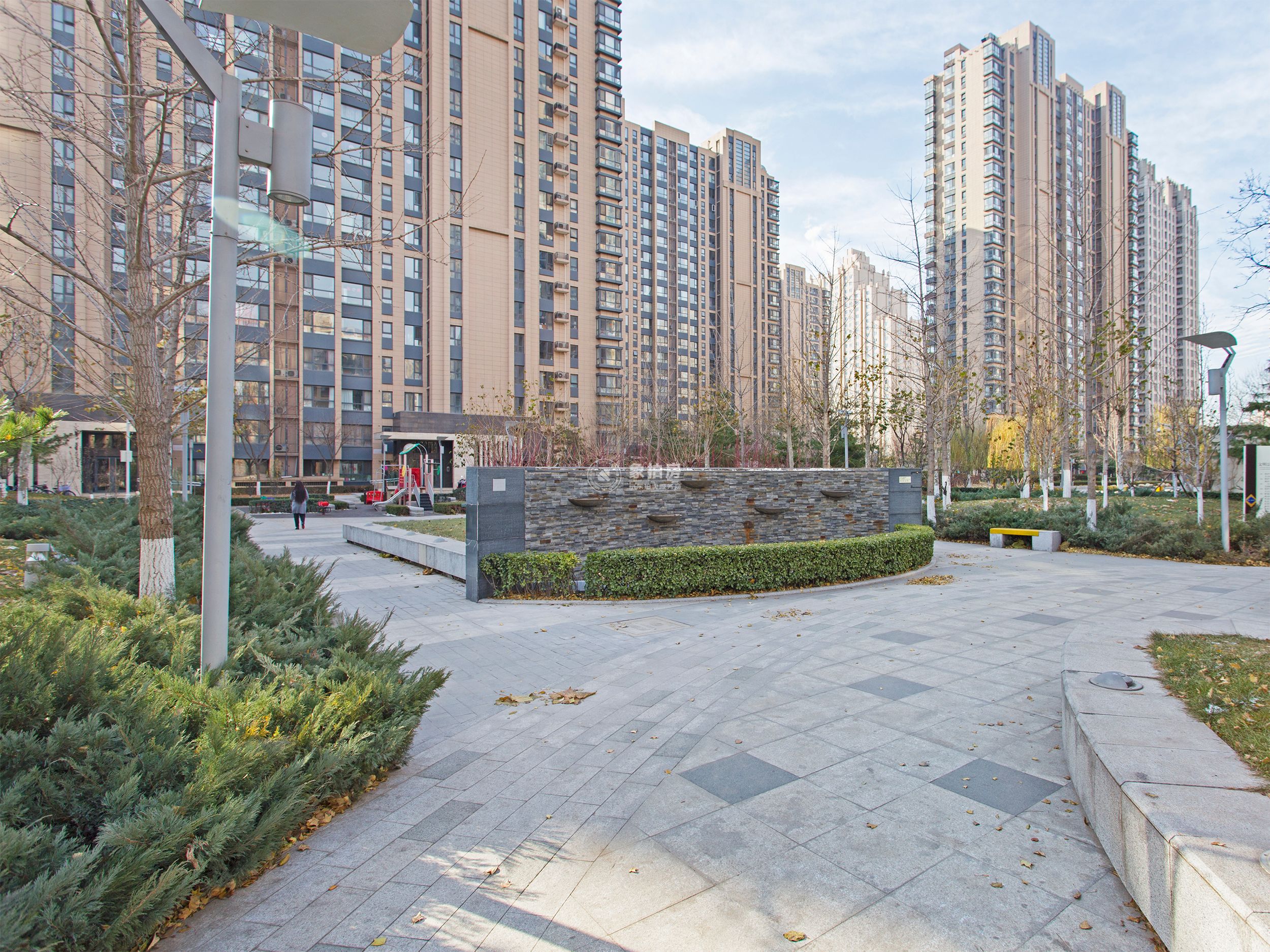 中国铁建国际城12号楼9层1单元1002号