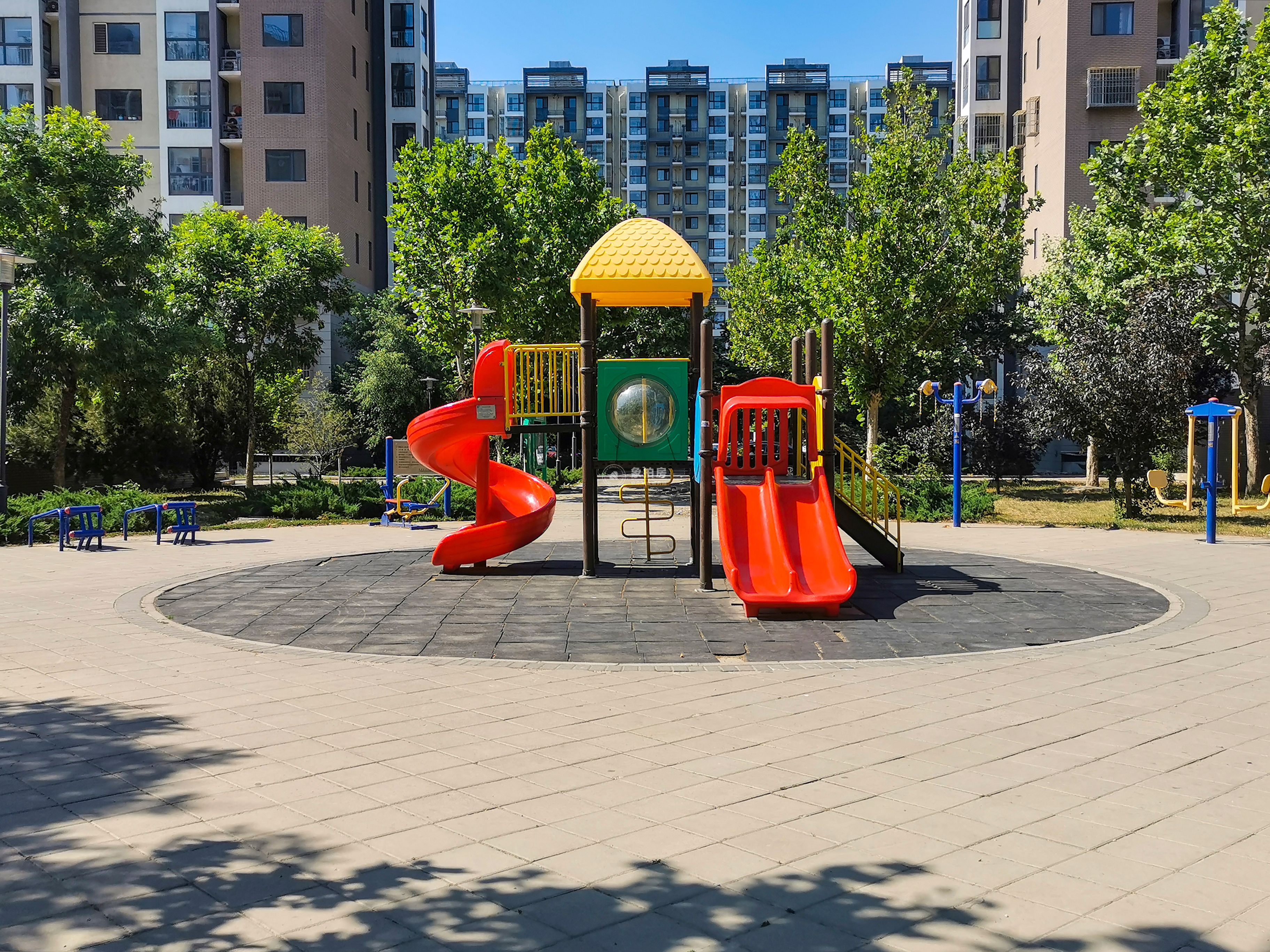 中海尚湖世家2号楼-1-2层3单元101号