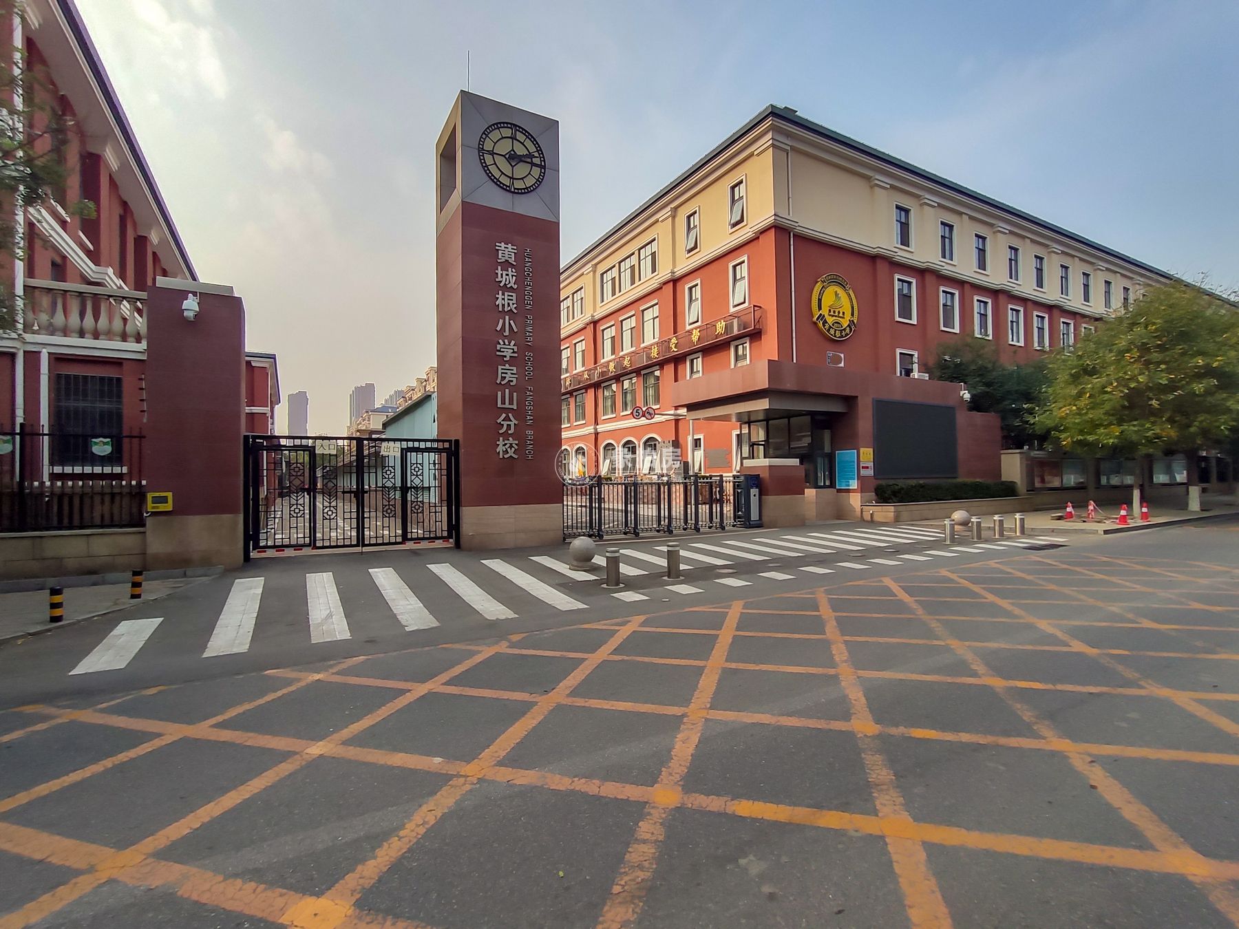 建邦华庭西区2号楼4层5单元401号