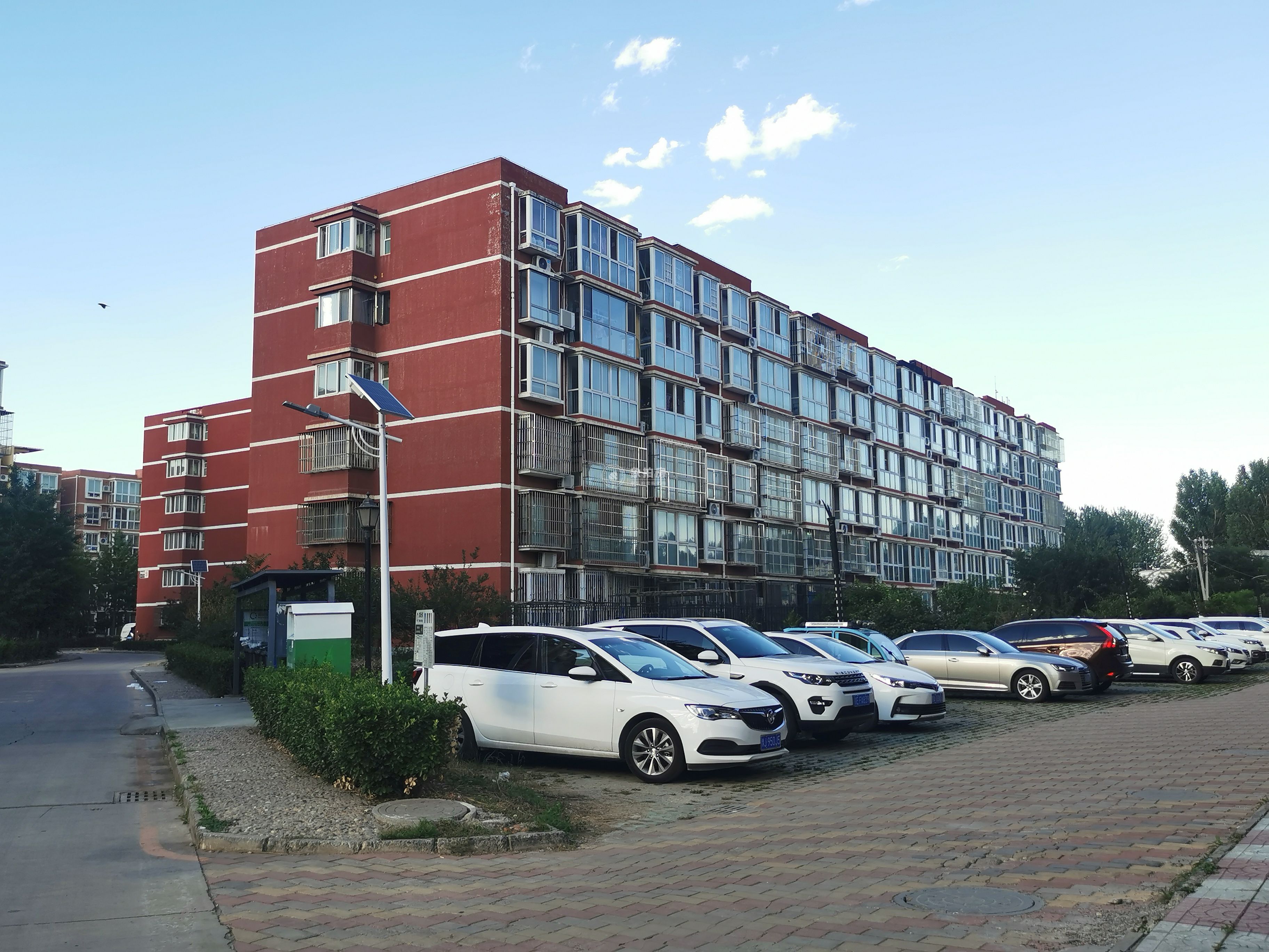 华城家园10号楼6层2-601号