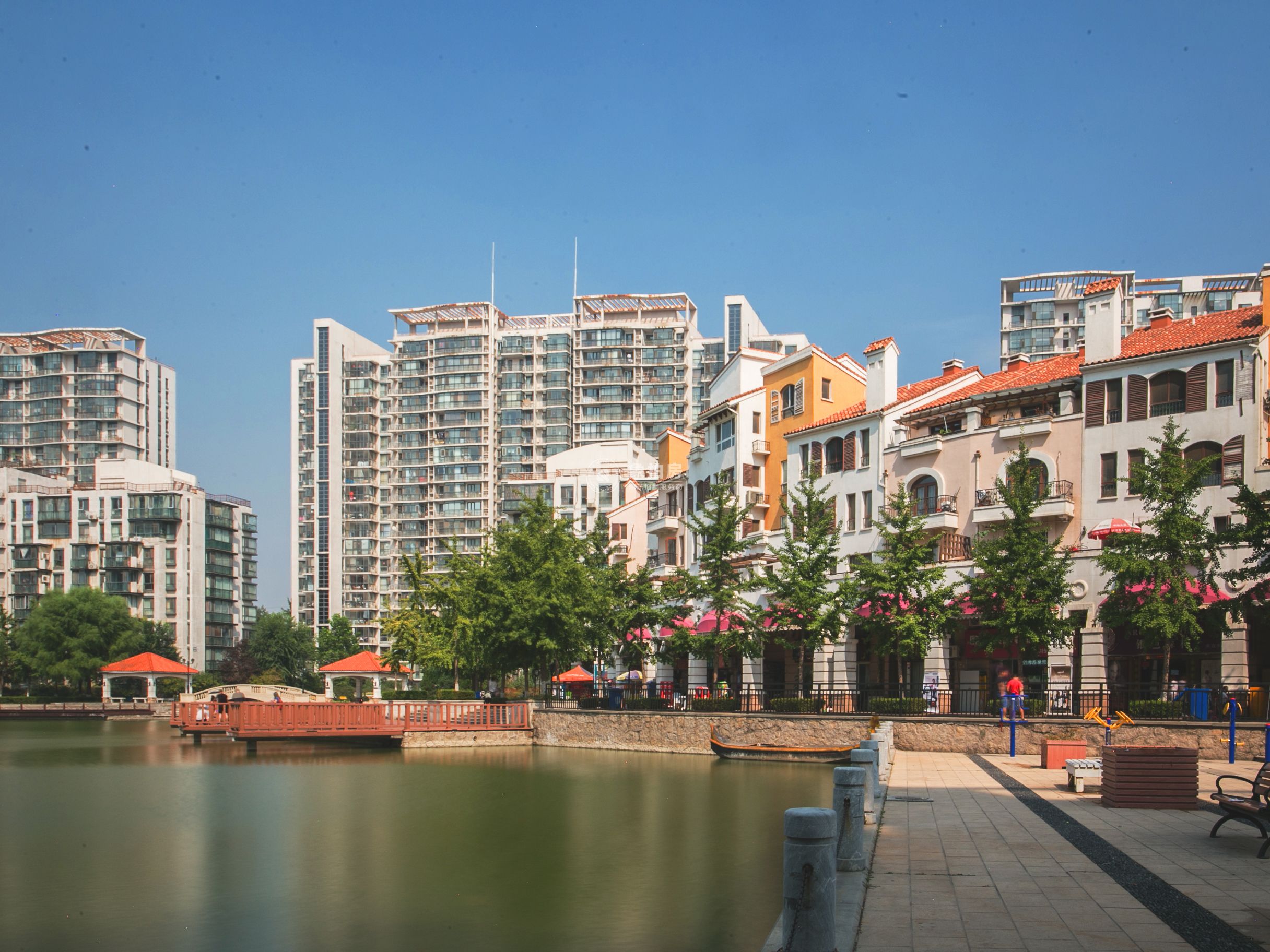 顺驰领海37号楼2层1单元202号