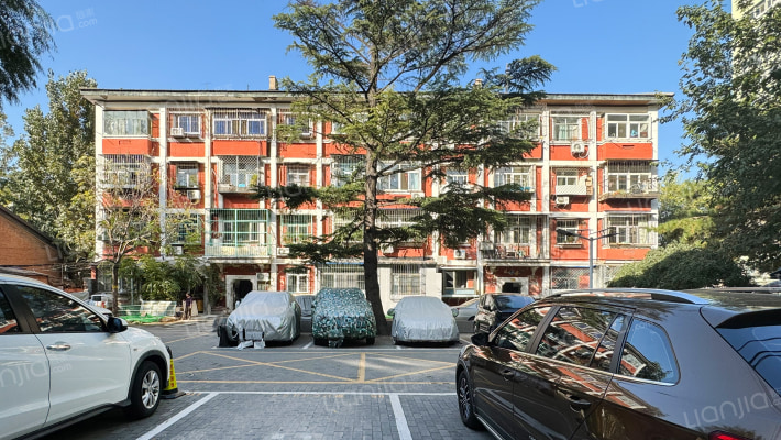 东三亲家坟2号楼2层5门10-11号