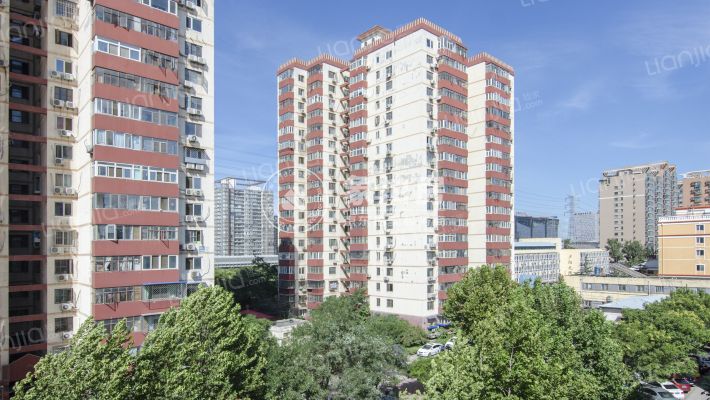 杨庄中区17号楼2层5单元