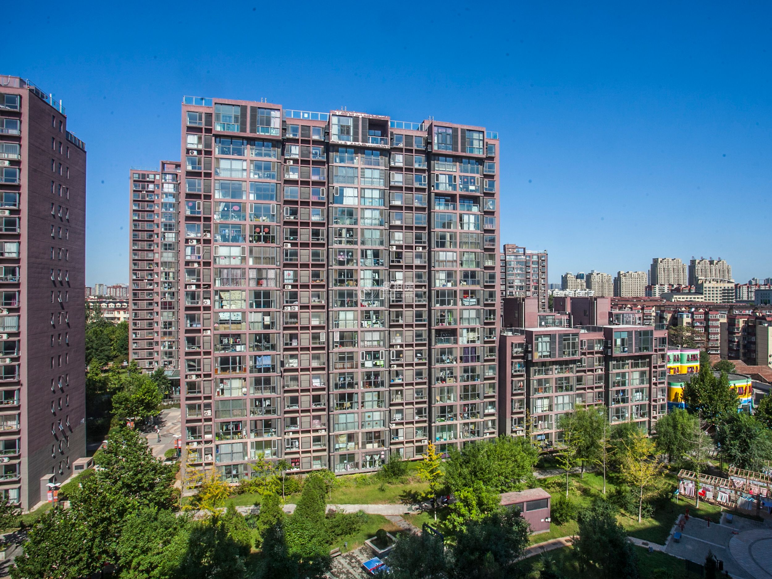 新通国际花园31号楼15层2单元1504号