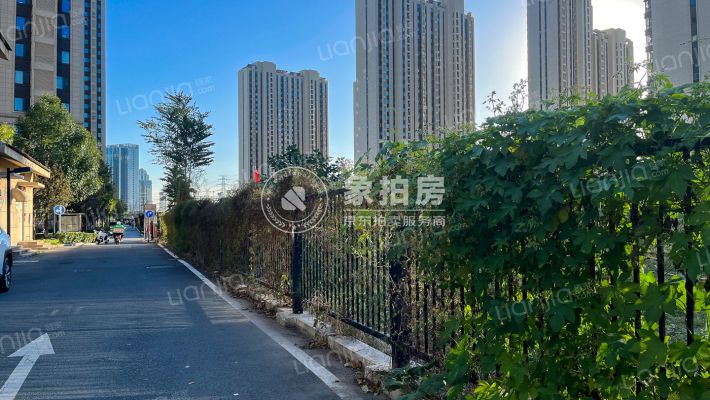 亚林西居住区9号院1号楼3层2单元301号