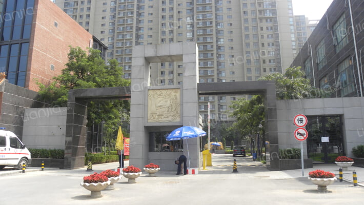 太阳园16号楼27层2702号