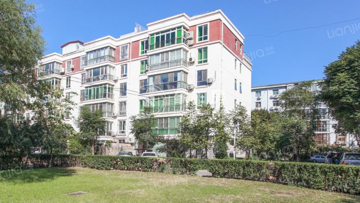 名流花园2号楼5层1单元502号
