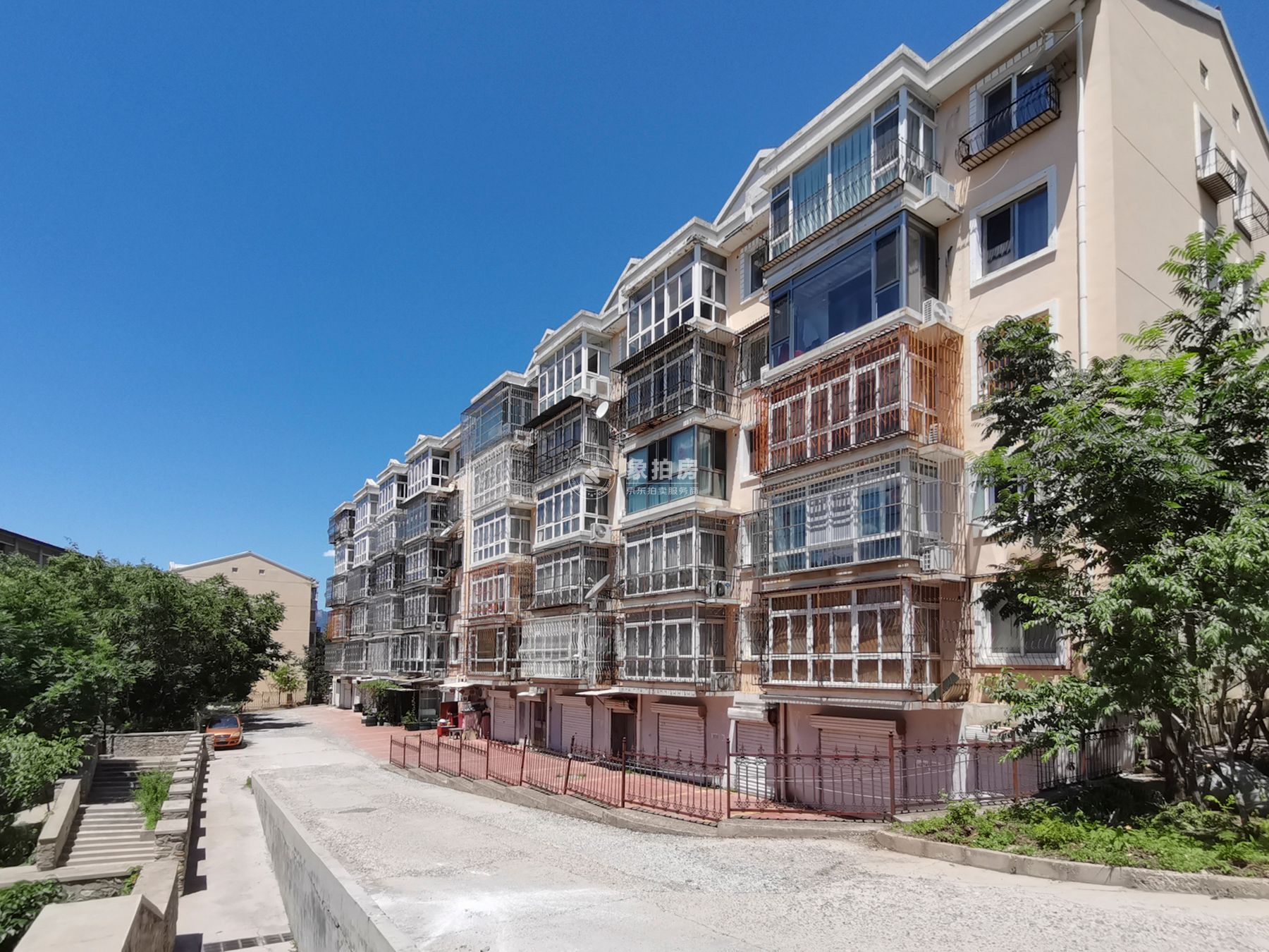 麓秀佳园12号楼5层2单元502号