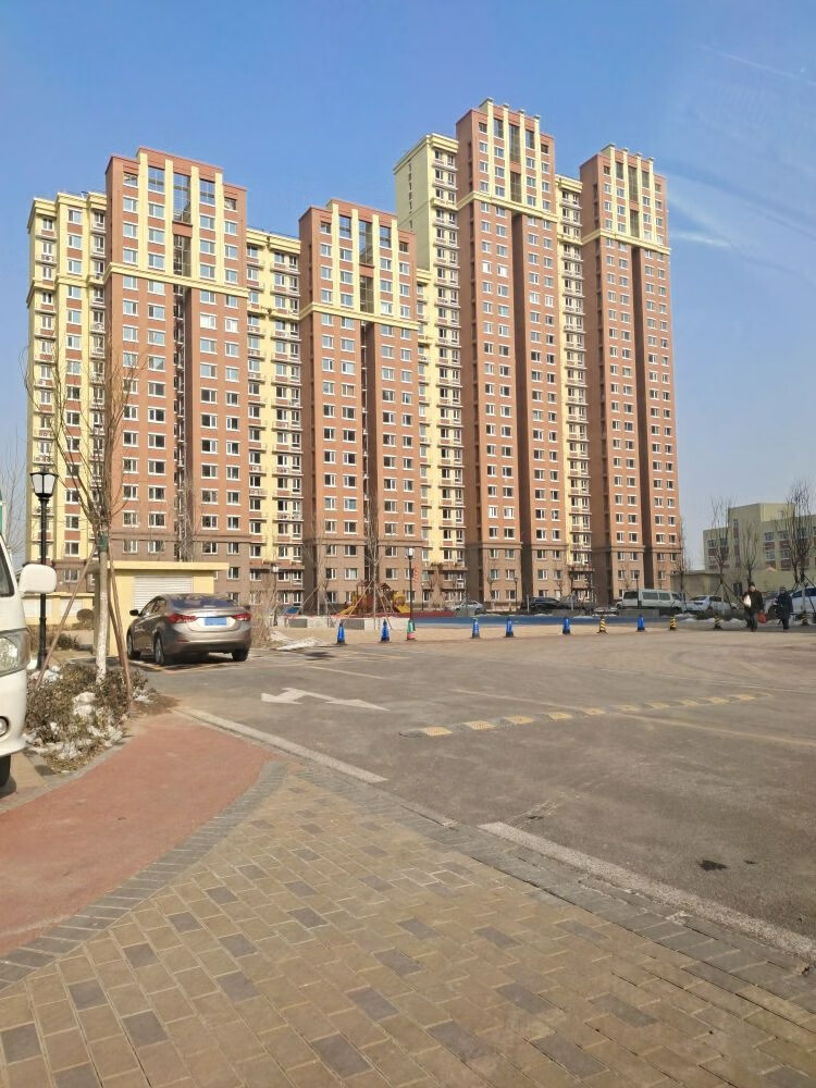 昌平区绿海家园2号楼10层3单元1004号屋（50%份额）