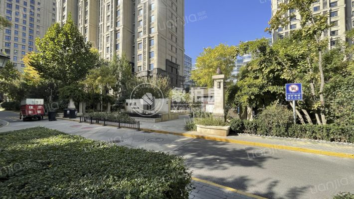 橡林郡4号楼1-2层101号