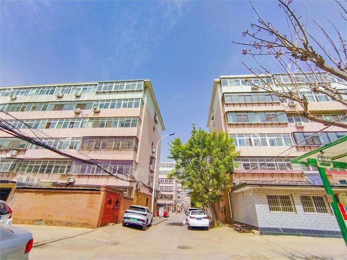 滨河小区1号楼5层