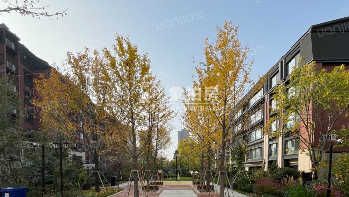 翡翠公园六期6号楼-1-1层2单元1号