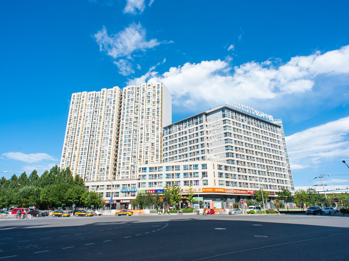 钻河公馆1号楼1层