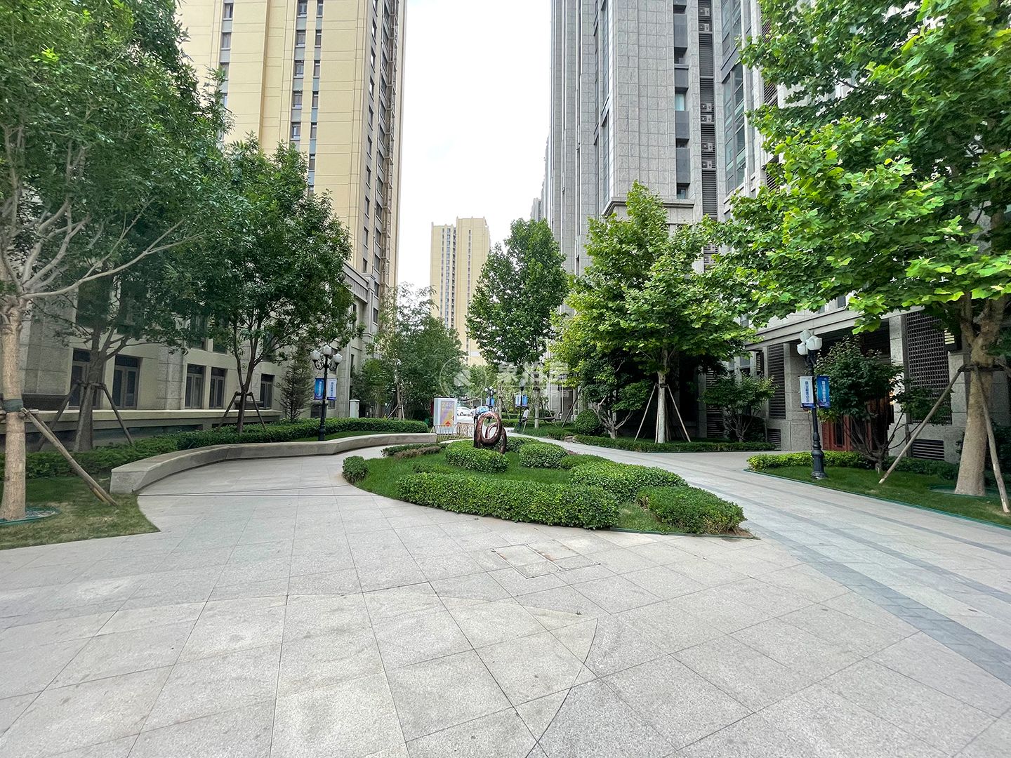 嘉润花园1号楼31层3002号