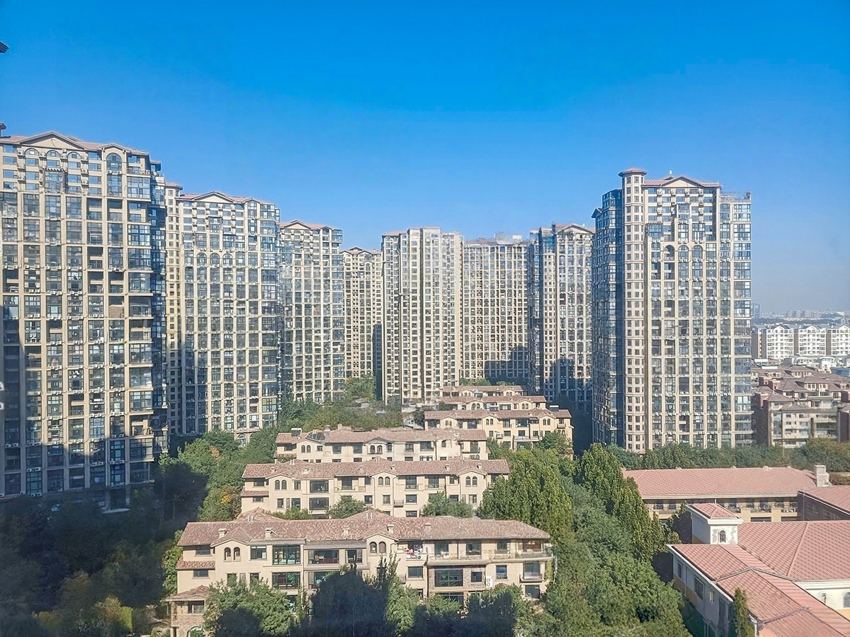 首邑溪谷9号楼2-4层3单元202号