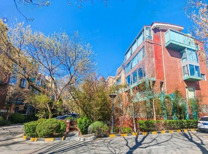 首府官邸28号楼3-5层3单元301号