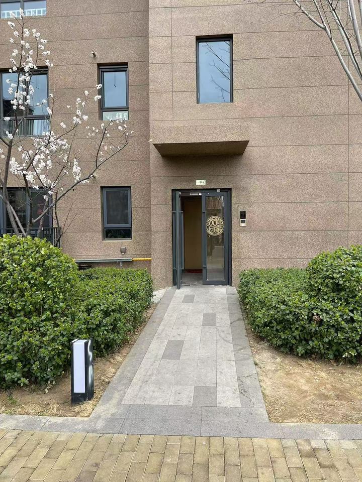 观岭家园二号院2号楼18层一单元1802号