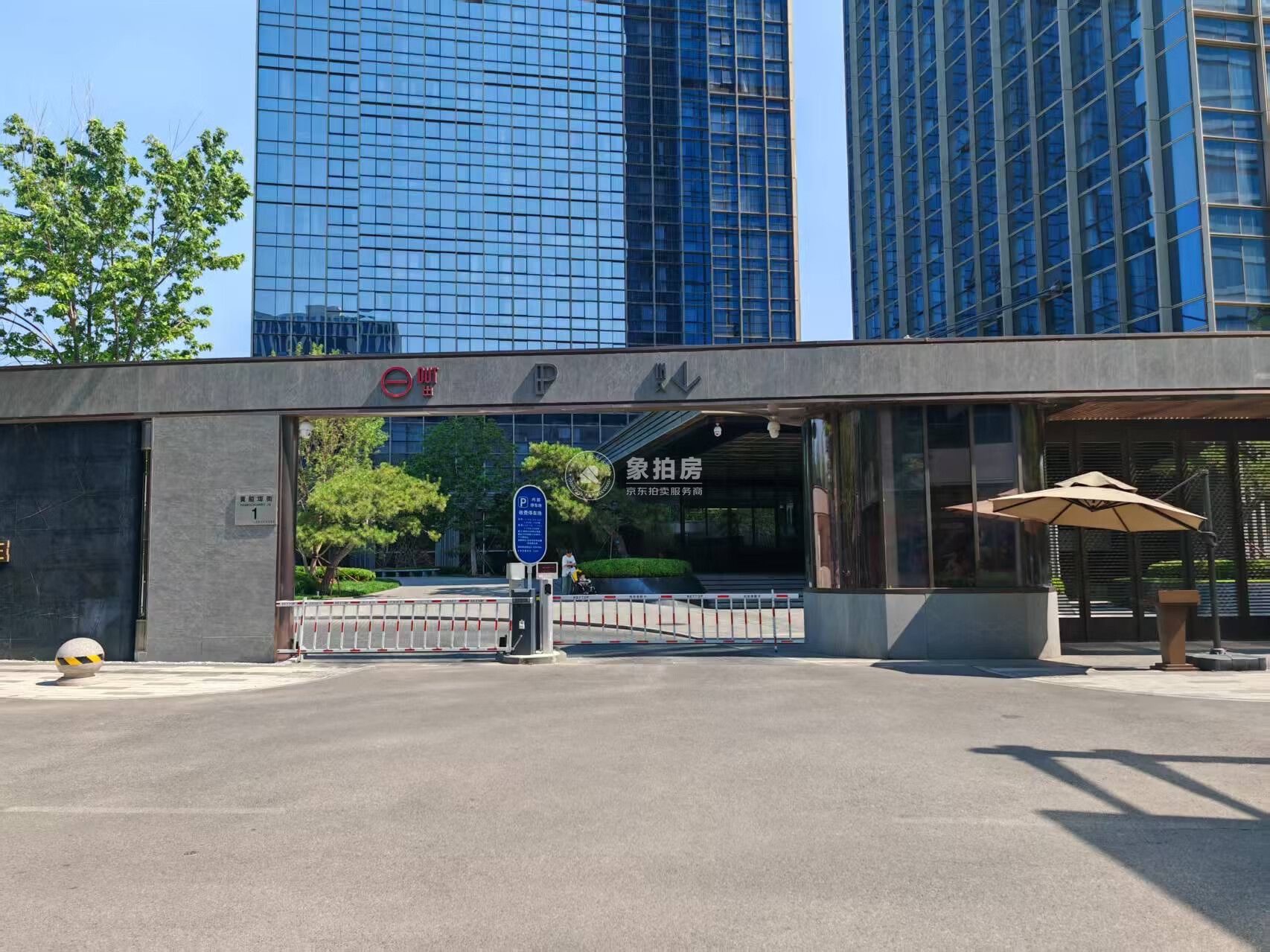 万科大都会滨江N22号楼24层2402号