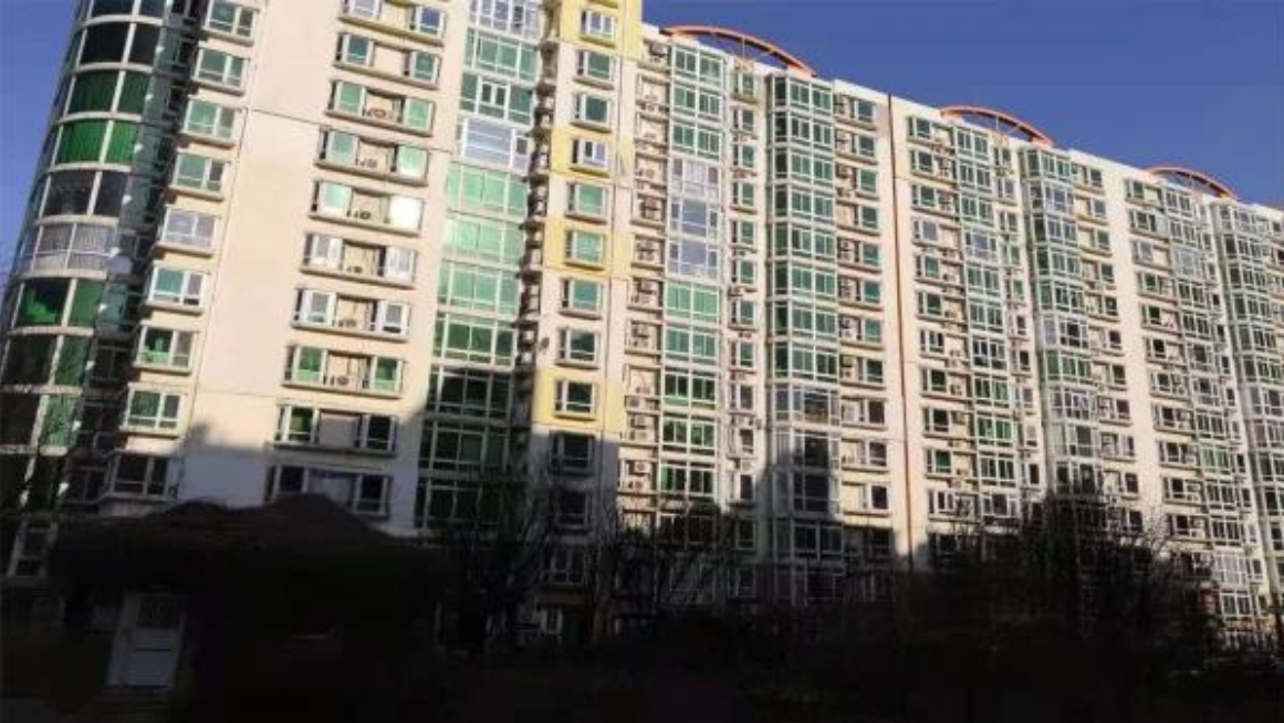 城南嘉园益城园4号楼2层2单元201号