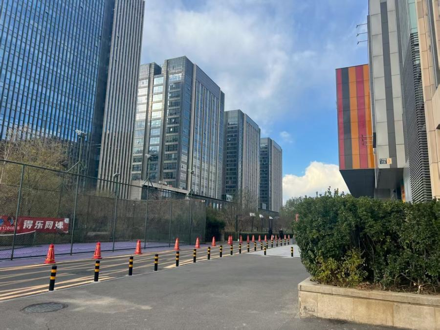 绿地中央广场4号楼4层3单元507号
