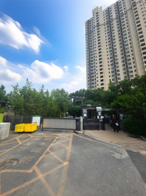 融泽嘉园中路12号院5号楼1层一单元102号