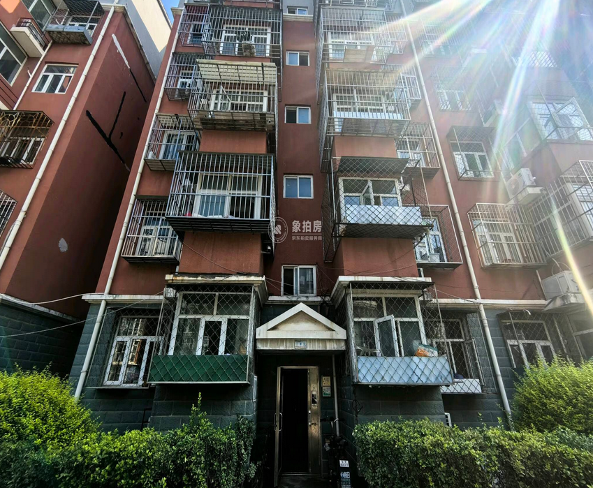 顺成嘉苑5号6层3单元601号