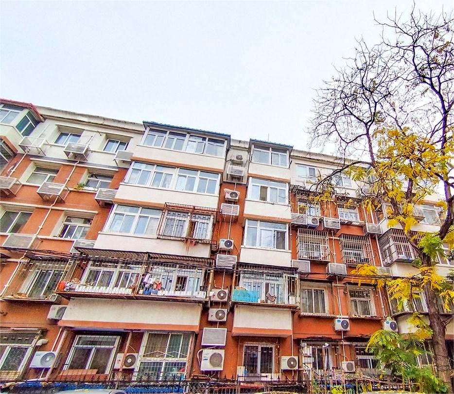 阜南小区2号楼3层10门7号