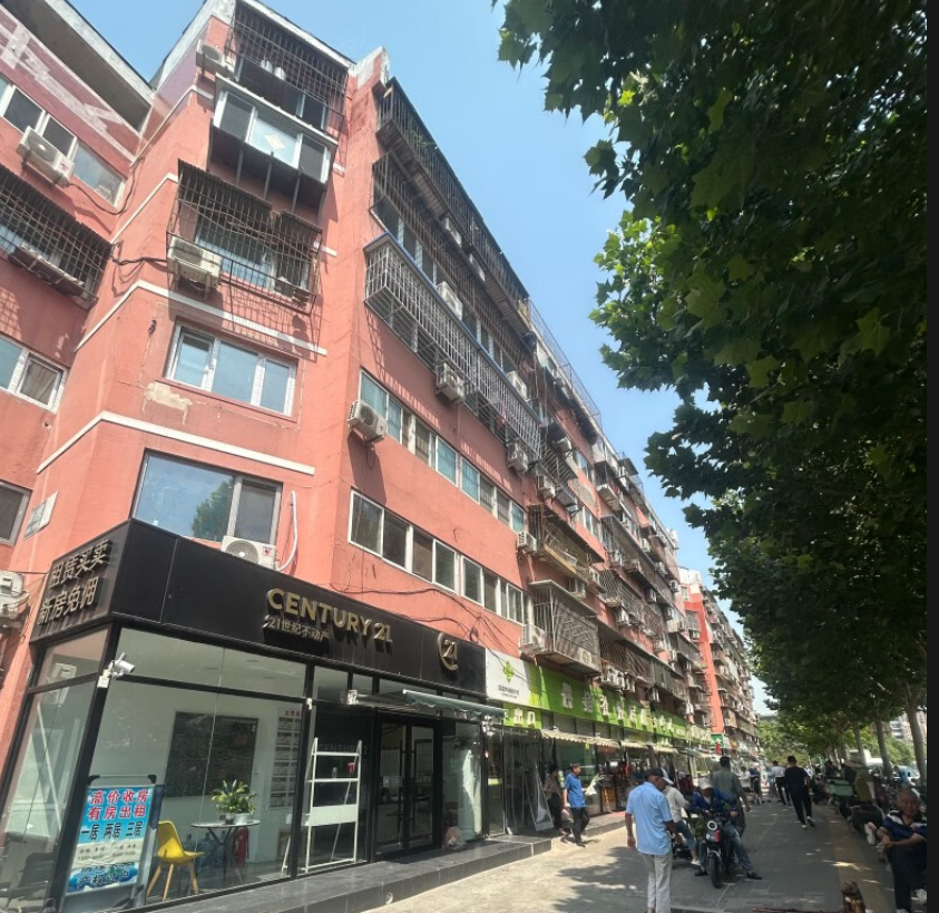 康静里1号楼4层402号