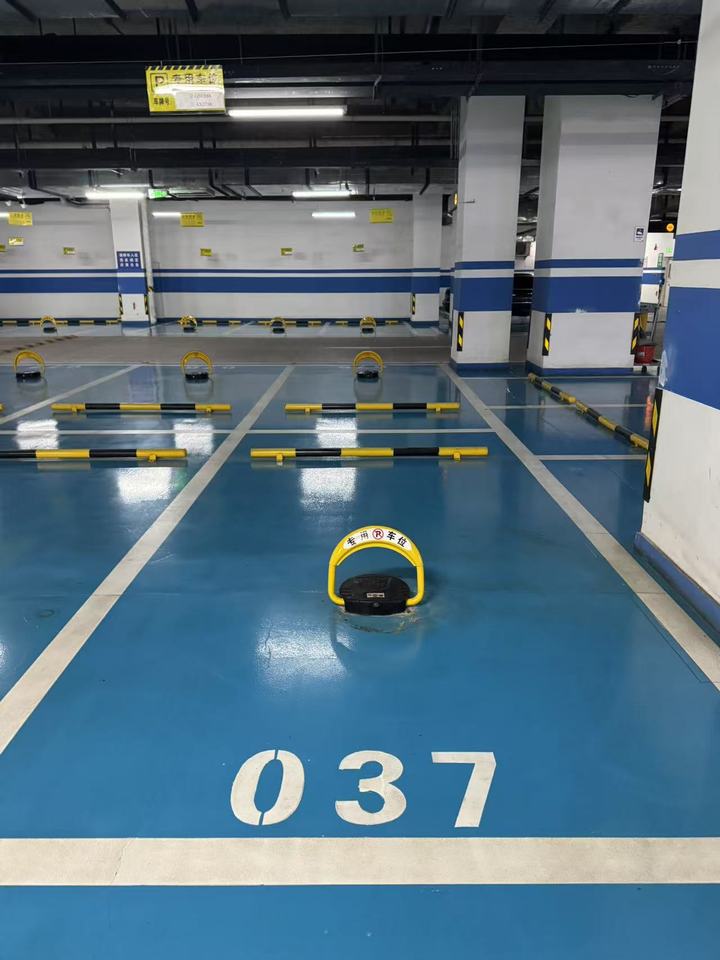 望京街10号院3号楼-1层1037号车位
