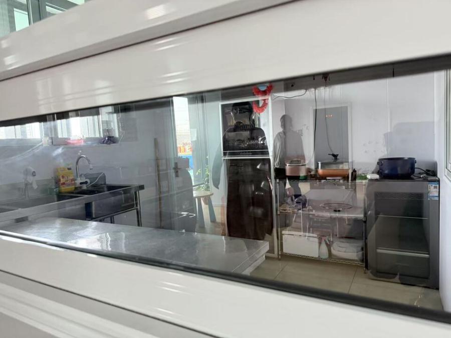 领秀翡翠华庭5号楼1层5-2号