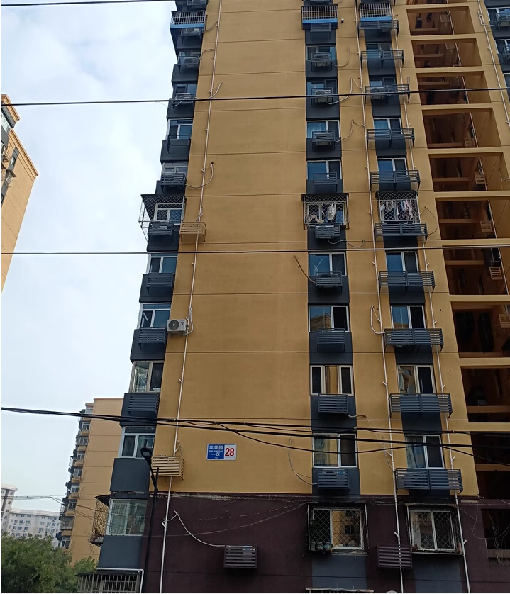 苹果园一区28号楼1层112号