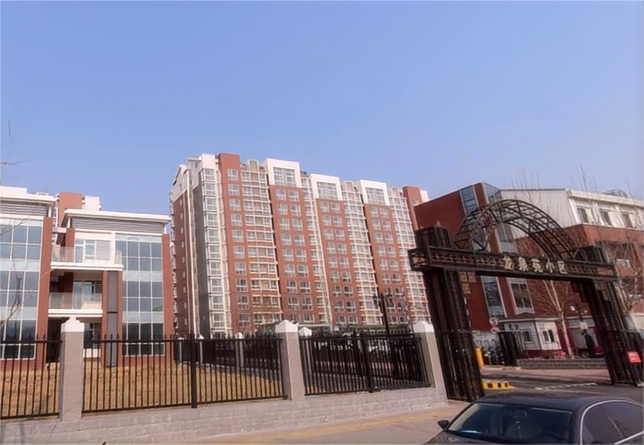 龙泉苑小区2号楼6层2单元602号