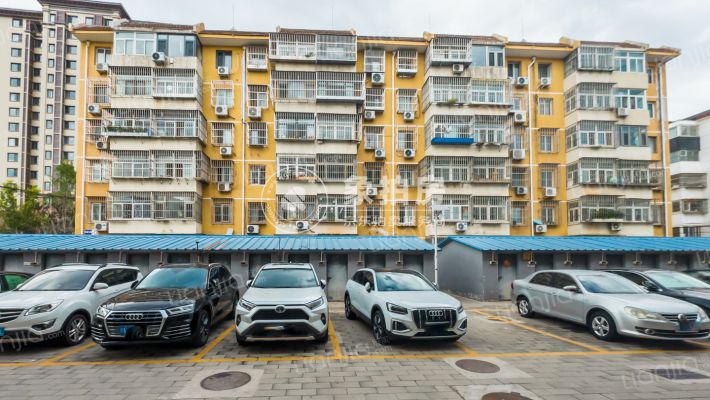 府前东街13号院乙13号楼1层411号