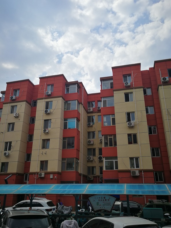 清逸园甲区1号楼2层4门201号