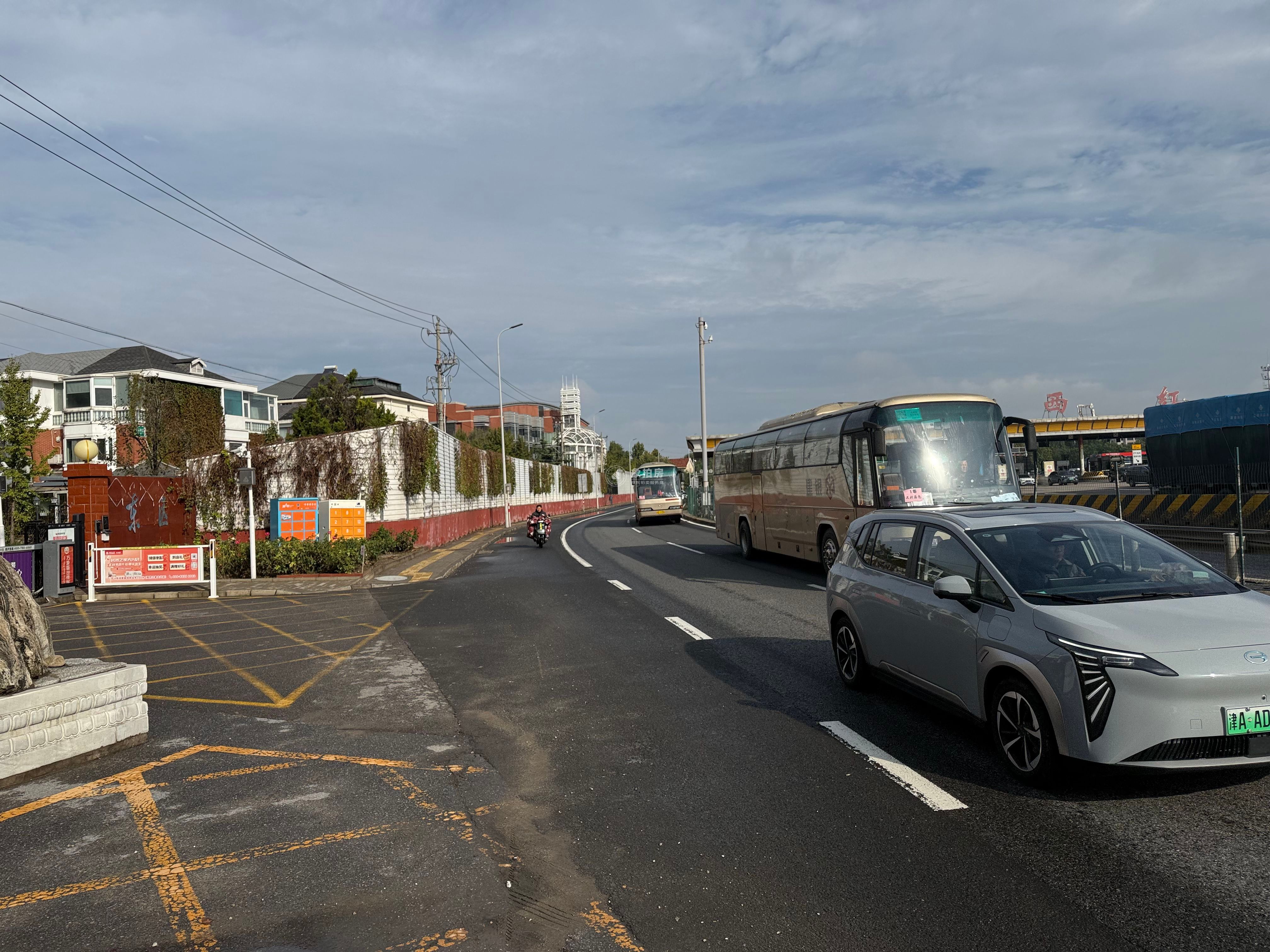 京开路（西红门）13号4幢1至5层全部