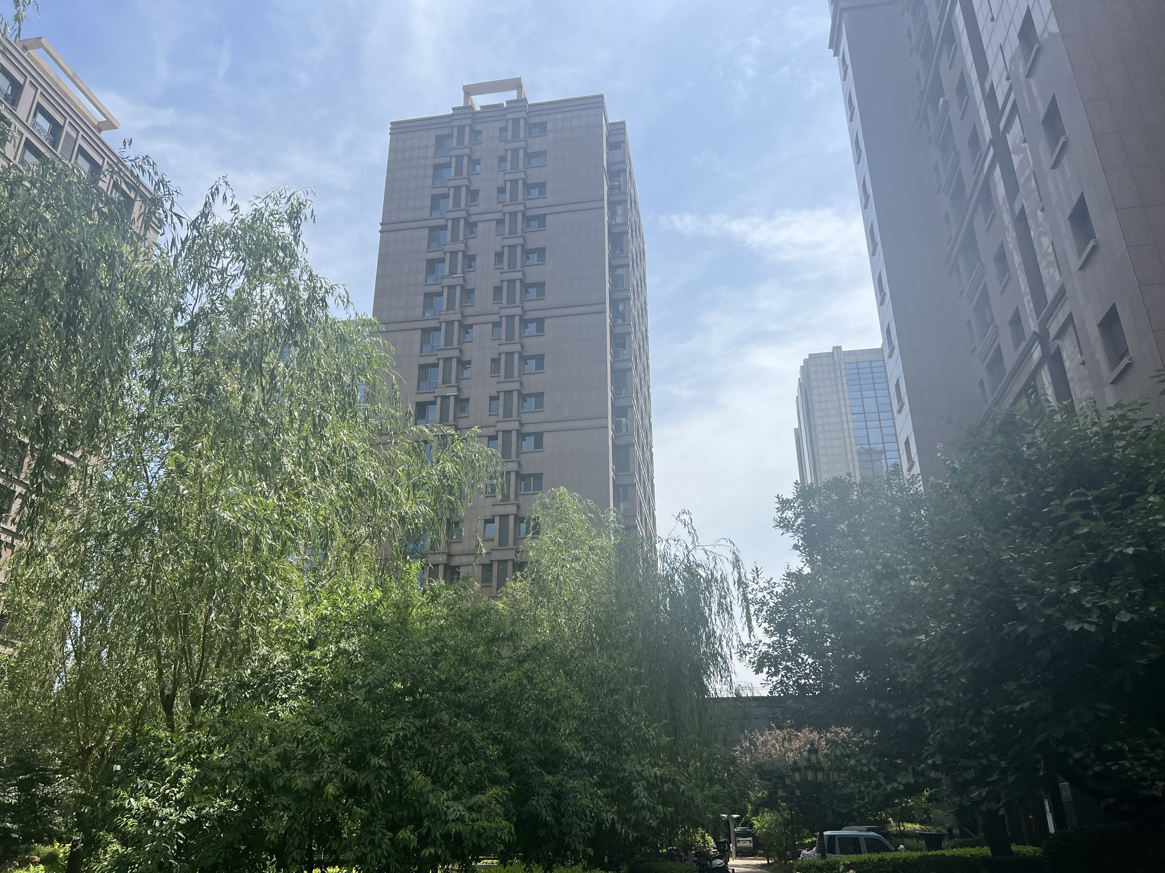 万德福广场4号楼10层1001号