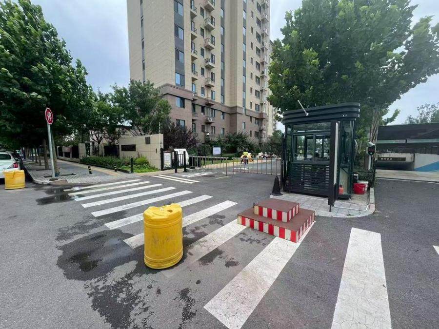 兴谷街道寨笆路7号院1号楼-1层B110