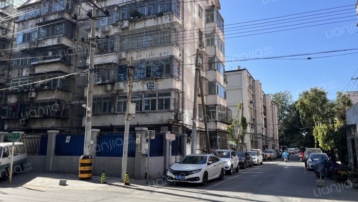 顺五条45号楼4层2单元402号