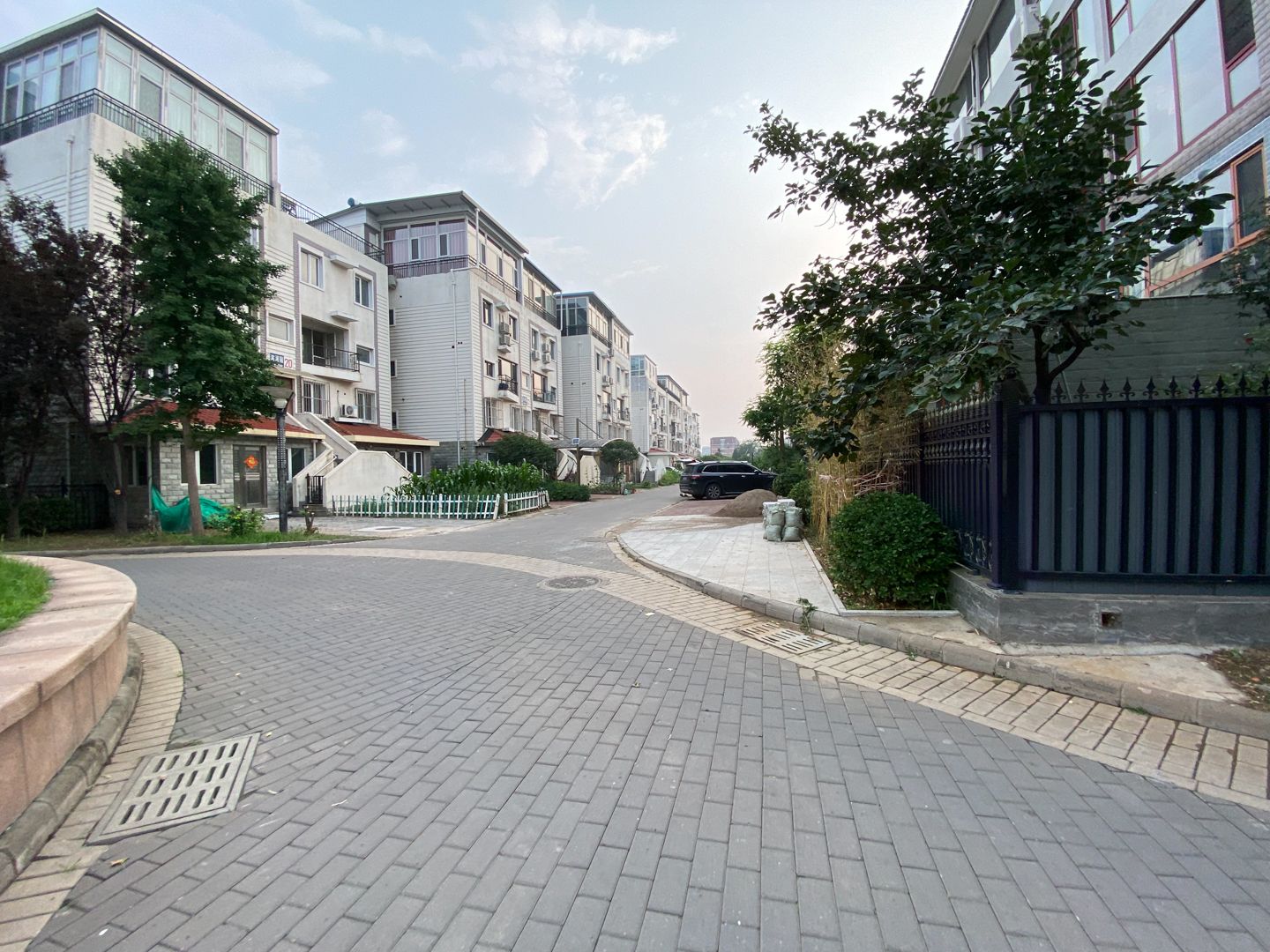 滨河园 2号楼2层2单元101号