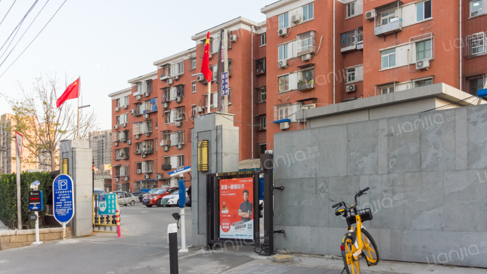 西井小区三区5号楼1层4单元101号