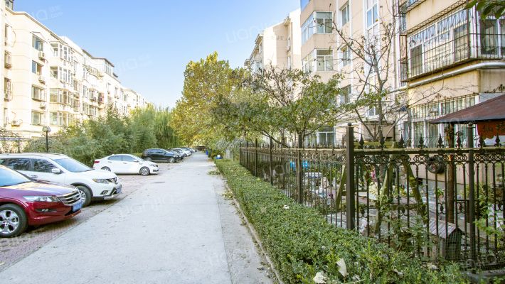 蓬莱公寓西区23号楼1-2层A单元A2号