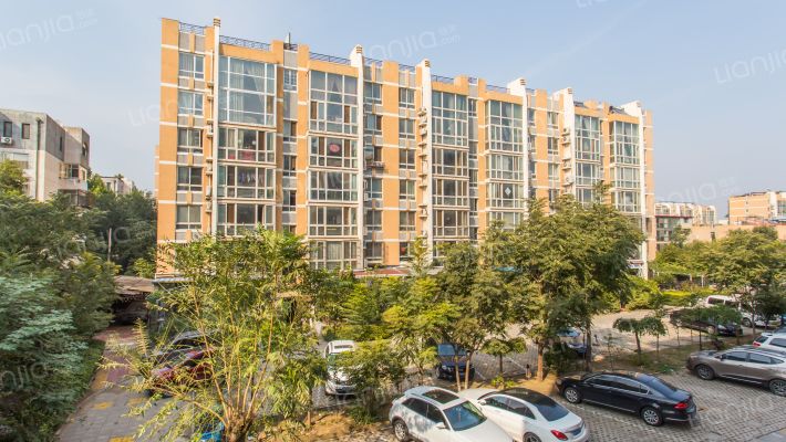 西红门镇绿林苑18号楼4单元502