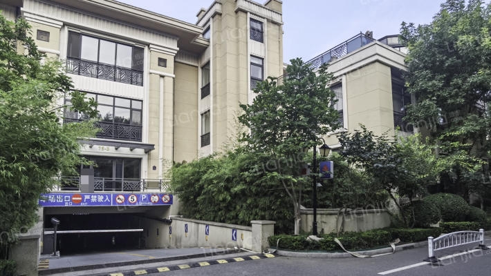 春晖园随园74号楼-1-1层2单元105号