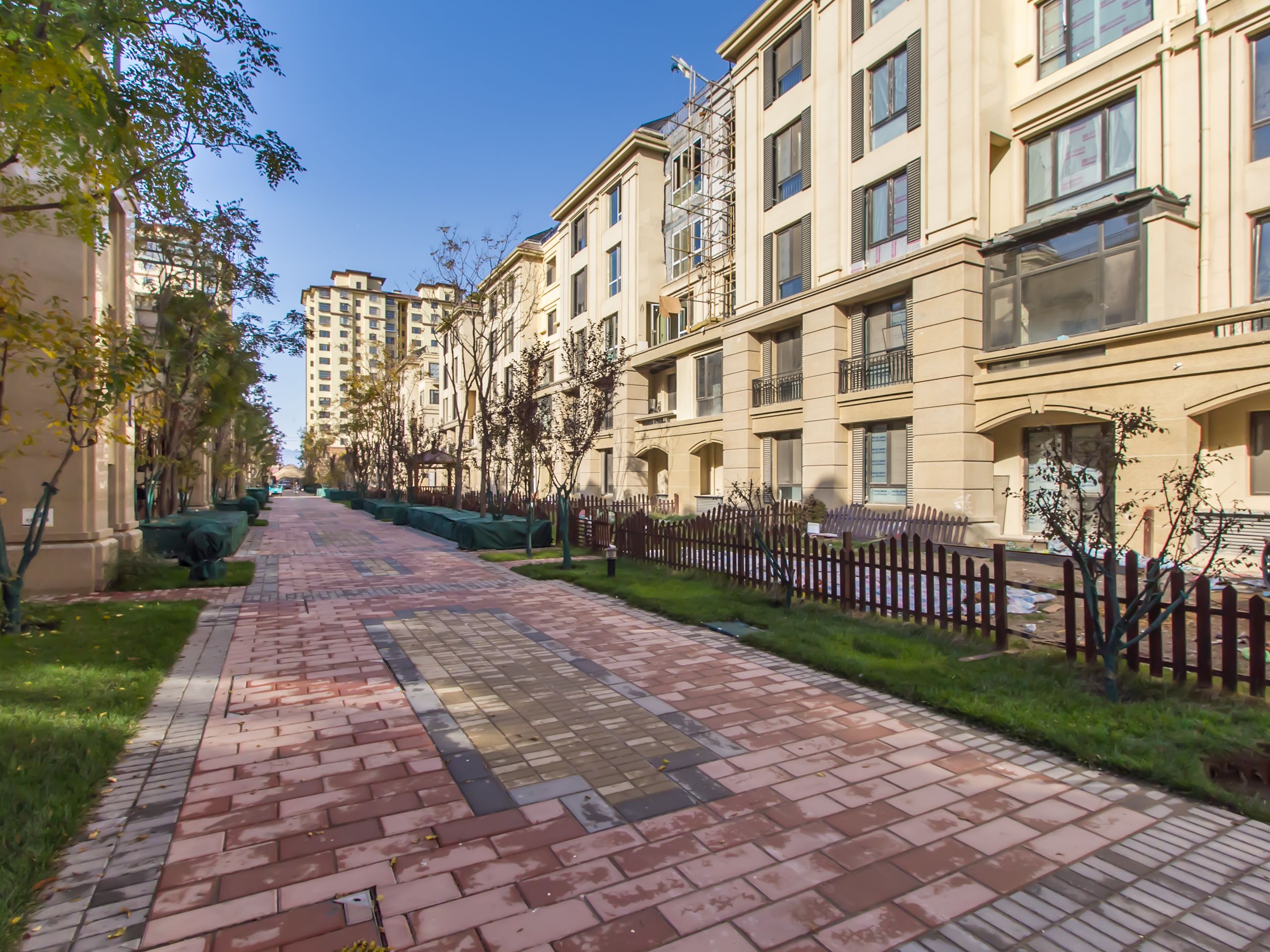 世茂维拉6号楼7层4单元701号