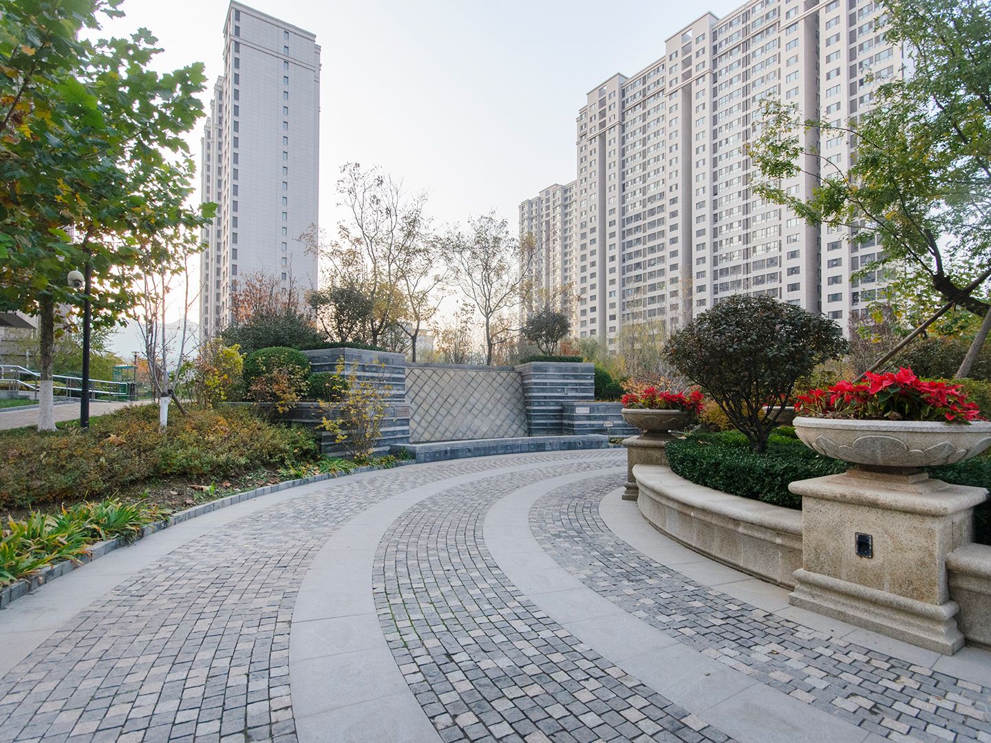 丽景长安二期4号楼24层1单元2402号