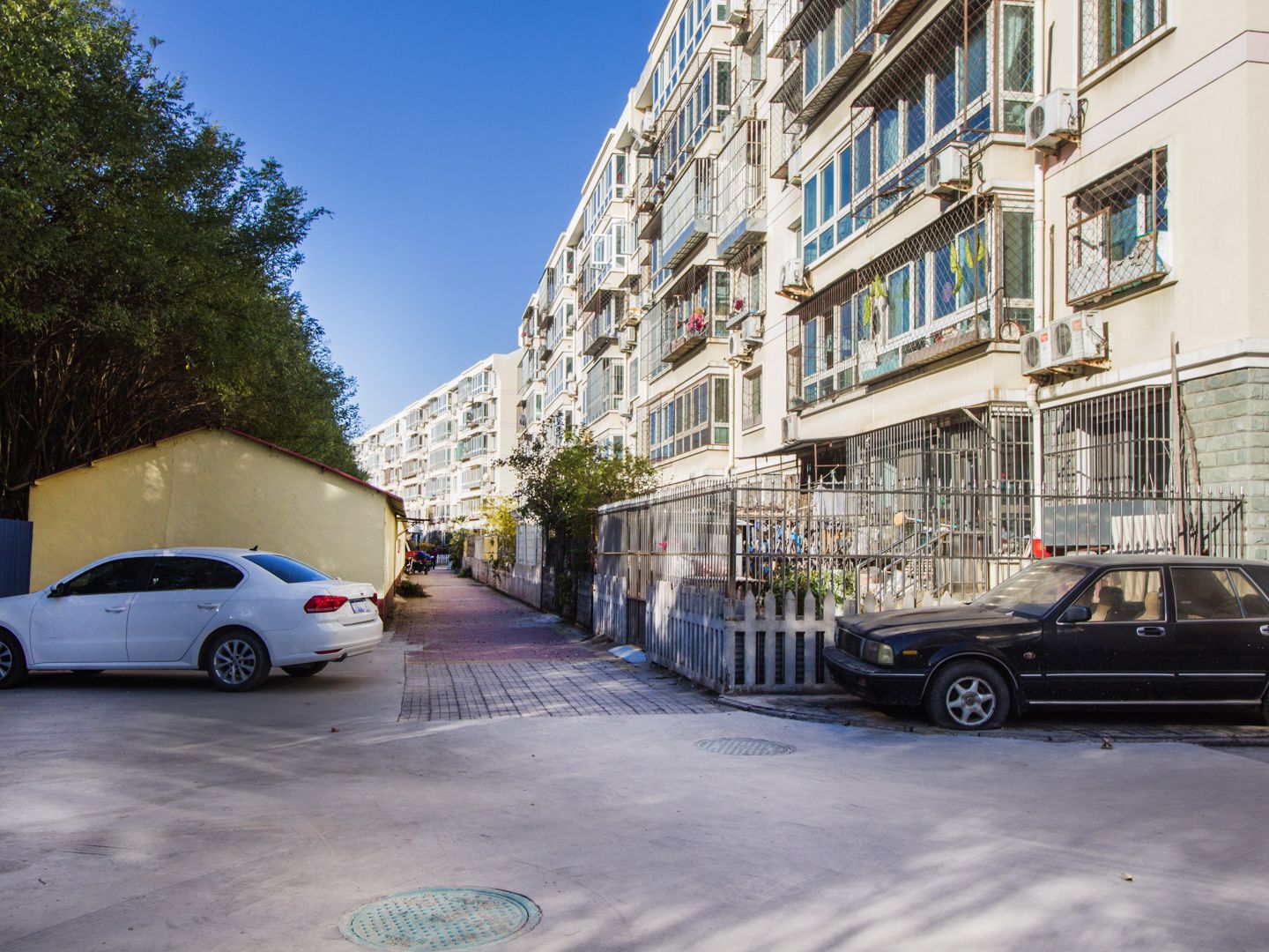 彩俸北区4号楼5层二单元501号